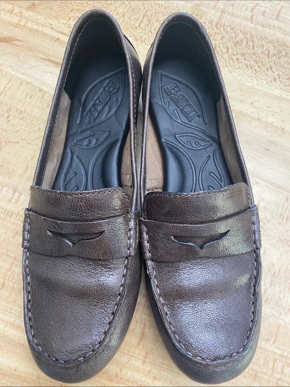 NIB Born Women's Brown Leather Penny Loafers size 6